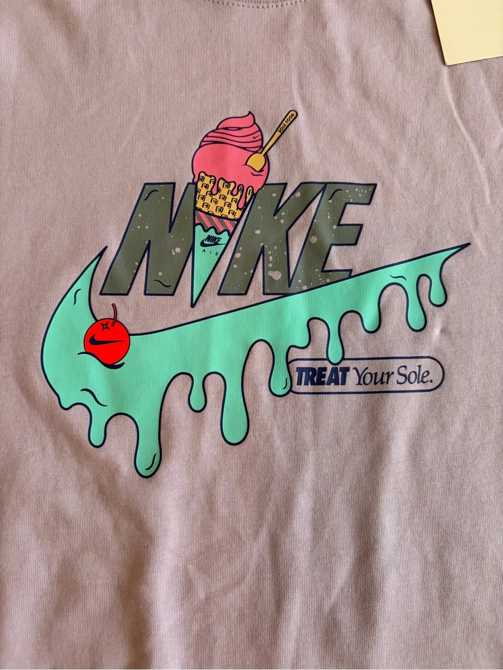 The Nike Tee Treat Your Sole Ice Cream Girls Size Medium Shirt NWT Lavender